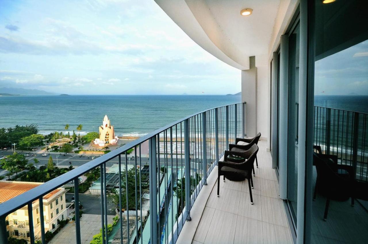 Panorama Central Nha Trang- Vietnam'S Highest Infinitive Rooftop Pool Eksteriør billede